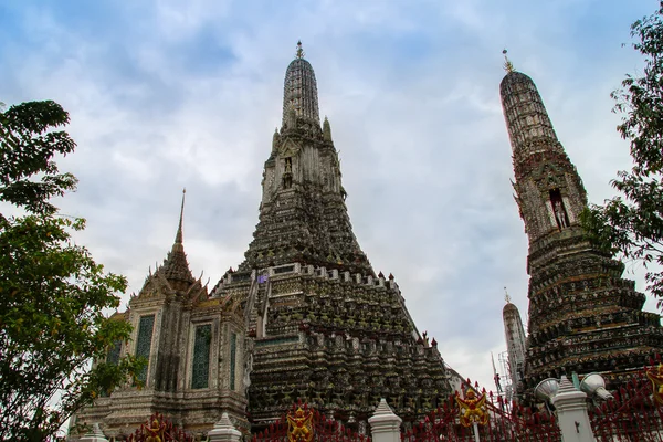 Wat arun templo tailandês — Fotografia de Stock