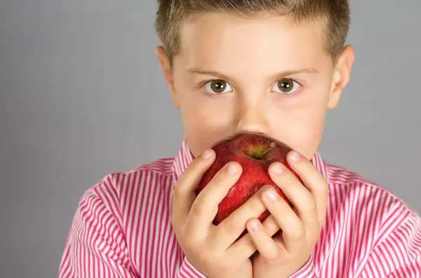 The child of apples 7 — Stock Photo, Image