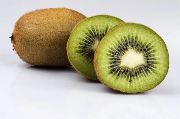 Färsk Kiwi — Stockfoto