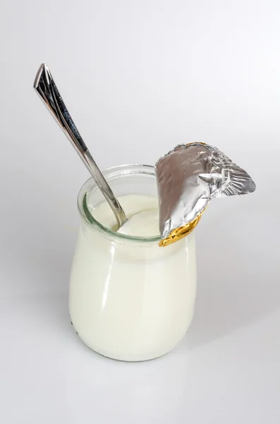 Iogurte com colher 4 — Fotografia de Stock