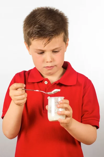 El niño del yogur 8 —  Fotos de Stock