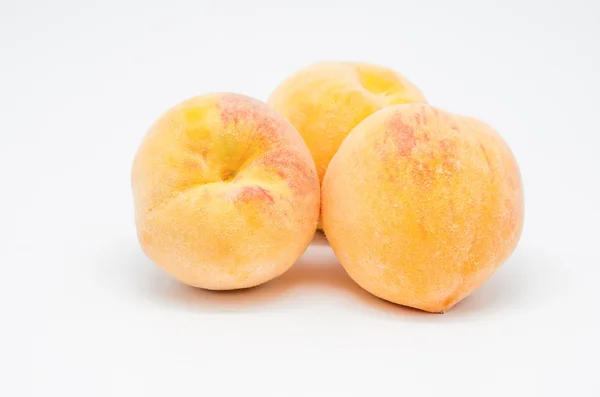 Three peaches — Stock Photo, Image