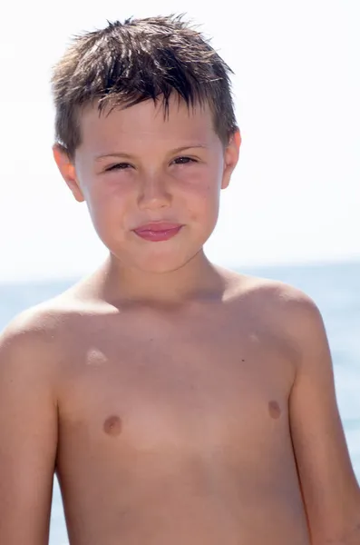 Bambino divertirsi sulla spiaggia 16 — Foto Stock