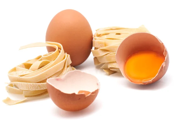Italské těstoviny hnízda vejce 32 — Stock fotografie