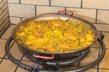 Paella.