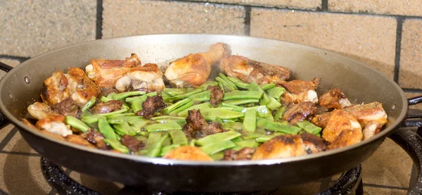 Paella.