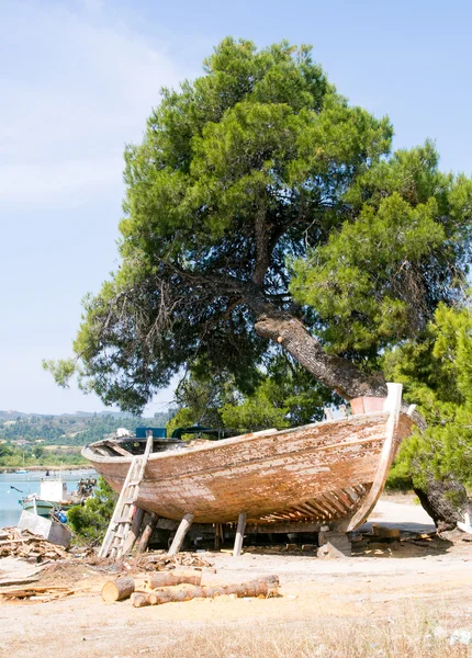 Barco de madera —  Fotos de Stock