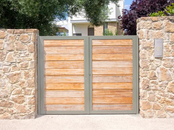 Wooden gate — Stock Photo, Image