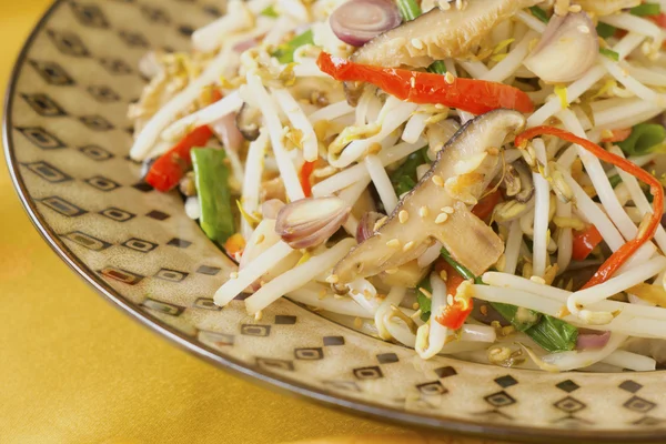 Stir Fried Mung Bean Sprouts w Dried Shrimps — Stock Photo, Image