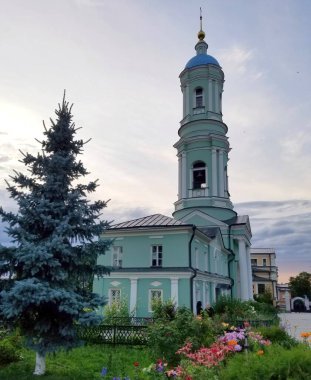 Optina Pustyn erkek manastırının çan kulesi, Rusya