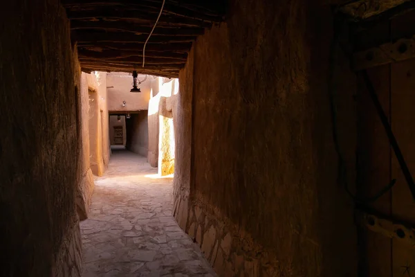 Een Overdekte Smalle Straat Ushaiqer Heritage Village Saudi Arabië — Stockfoto