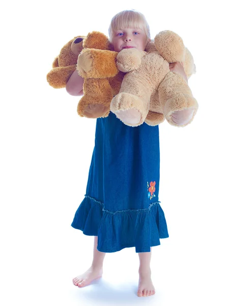 Het meisje met beren — Stockfoto