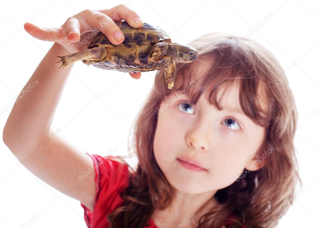 the girl with a turtle