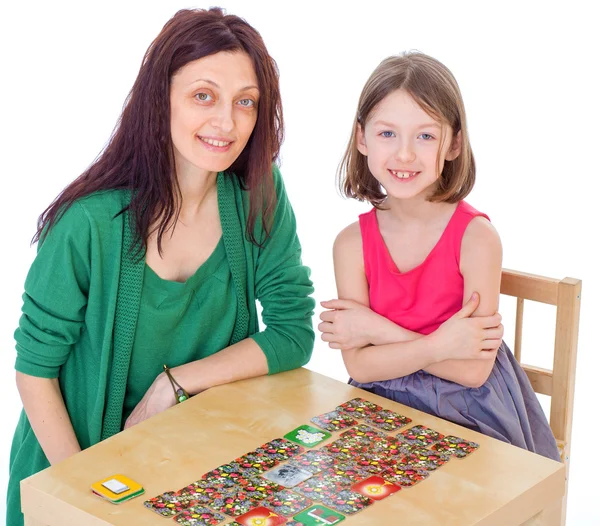 Maman et fille à la table . — Photo