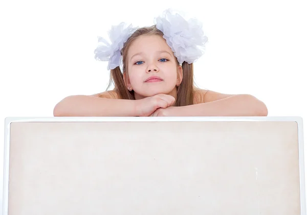 Retrato hermosa niña . —  Fotos de Stock