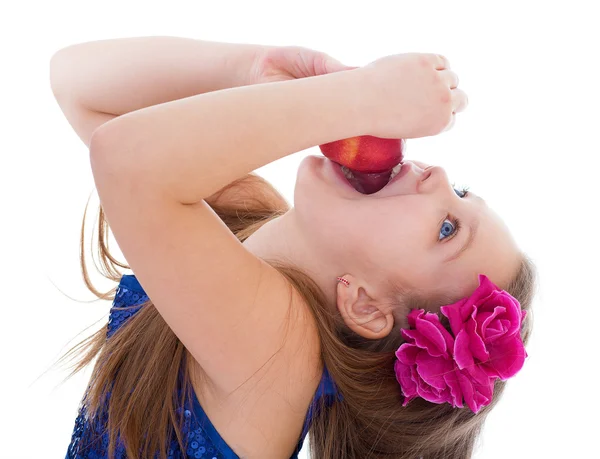 Meisje, mode, apple en rose — Stockfoto