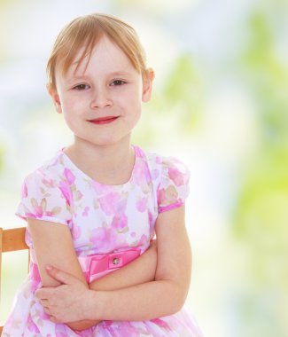 küçük sarışın kız