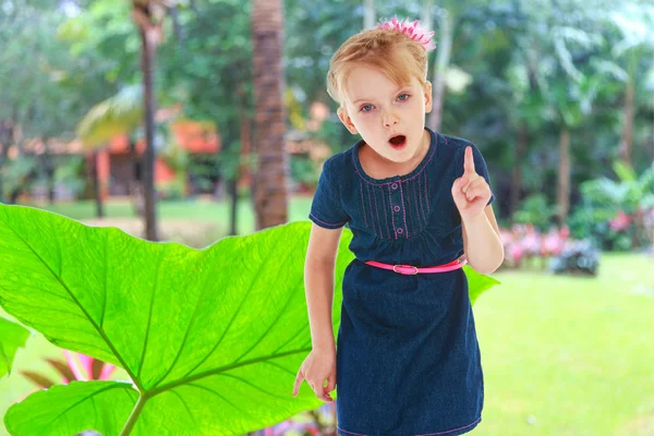 Charming little girl — Stock Photo, Image