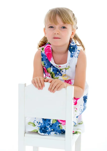 Gülümseyen küçük bir kızın portresi — Stok fotoğraf