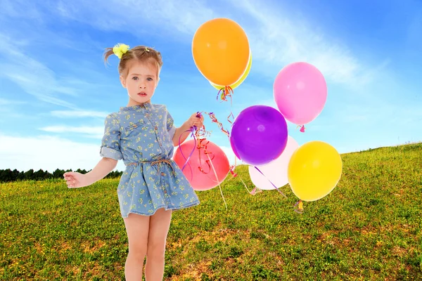 Young girl — Stock Photo, Image