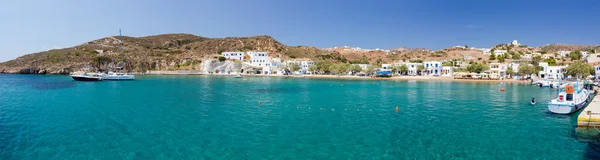 Panorama van psathi harbor, kimolos island, Cycladen, Griekenland — Stockfoto