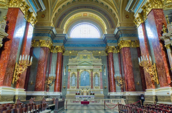 Saint stephen basiliek interieur, budapest, Hongarije — Stockfoto