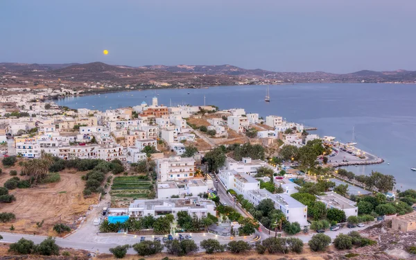August full moon rise, Adamantas, Milos island, Cyclades, Greece — Stock Photo, Image