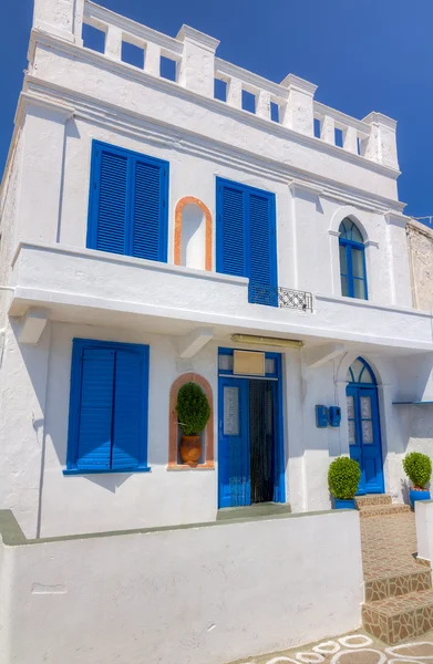 Beautiful cycladic architecture in Kimolos island, Cyclades, Greece — Stock Photo, Image