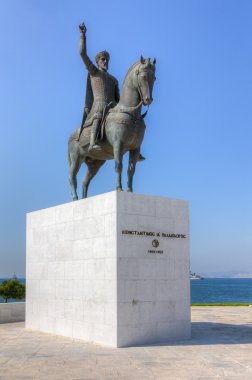 heykelin geçen Bizans İmparatoru Konstantin XI palaiologos (MS 1404-1453), FALIRO, Yunanistan