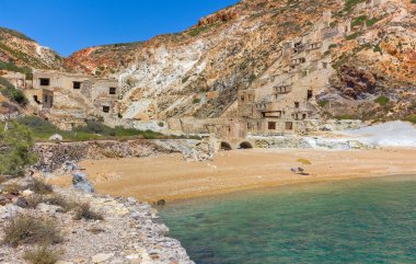 terk edilmiş Kükürt Mayın beach, milos island, cyclades, Yunanistan