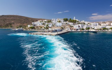 adamantas port, milos island, Kiklad Adaları, Yunanistan bırakarak