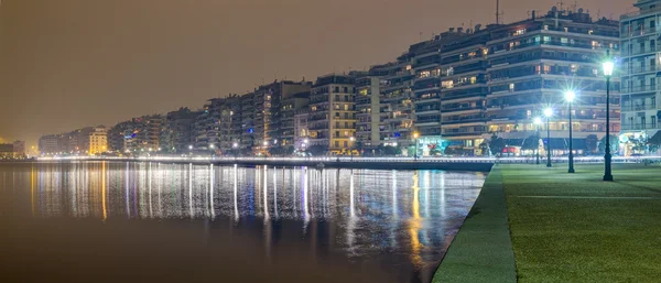 Thessaloniki waterfront at night, Macedonia, Greece — Stock Photo, Image