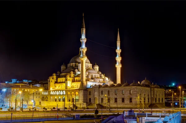 Γενί Τζαμί η νύχτα, Κωνσταντινούπολη, Τουρκία — Φωτογραφία Αρχείου