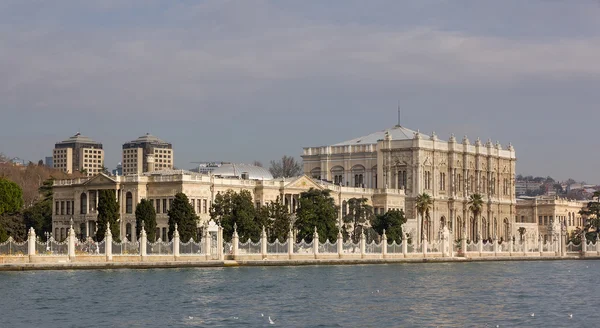 Dolmabahce palats, Istanbul, Turkiet — Stockfoto