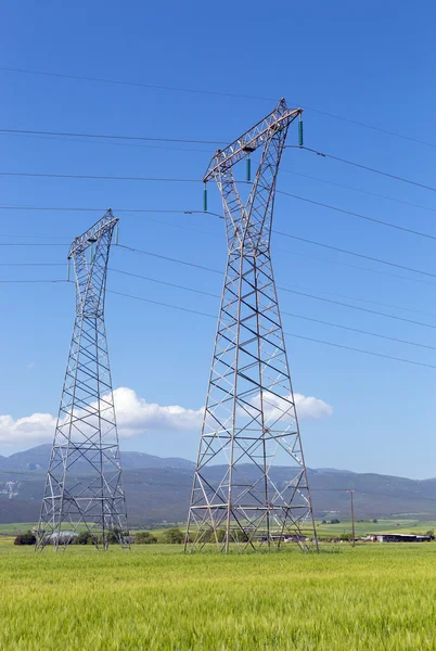 उच्च वोल्टेज बिजली pylons — स्टॉक फ़ोटो, इमेज