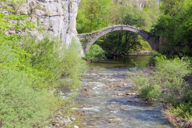 kontodimos (dahili 1753 ad), epirus, Yunanistan, eski taş köprü