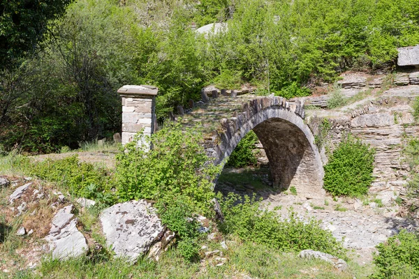 Kapetan arkouda most (zbudowany ad 1806), Epir, Grecja — Zdjęcie stockowe