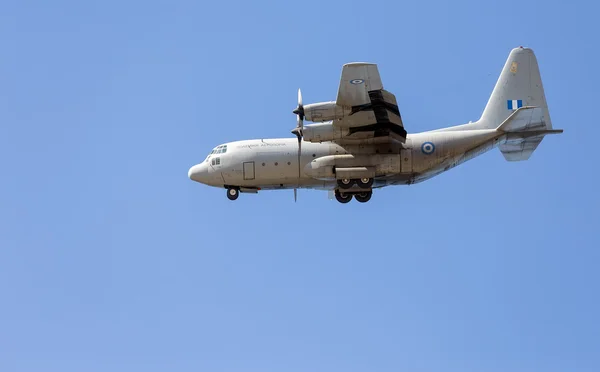 HAF alenia c-27j spartan średnich transportu powietrznego w locie — Zdjęcie stockowe