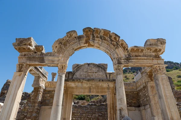 Hadrian 사원에 베 소, 터키 — 스톡 사진