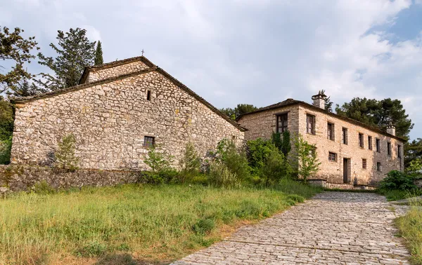 Klasztor agios nikolaos philanthropinon w nissaki, ioannina, Grecja — Zdjęcie stockowe