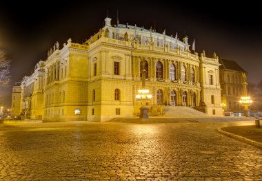 Rudolfinum vasıl gece, prague, Çek Cumhuriyeti