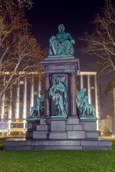 Статуя Ференца Дика, Будапешт, Венгрия — стоковое фото