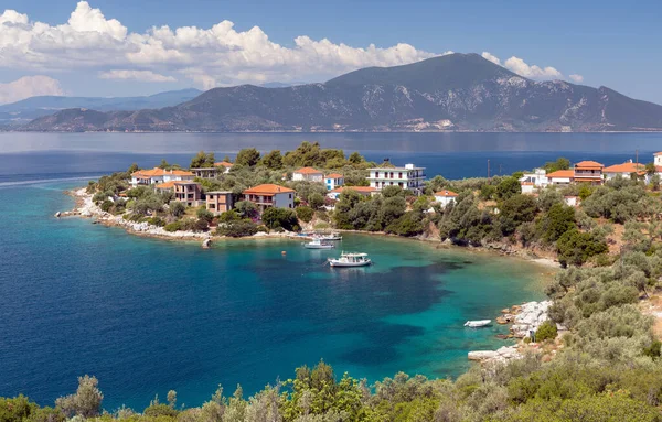 希腊Pelio的Trikeri和Agia Kyriaki村附近的风景秀丽的海岸线 — 图库照片