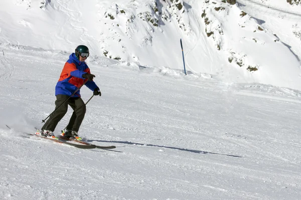Kayakçı, kış — Stok fotoğraf