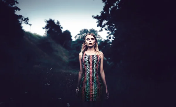 Beautiful girl portrait outdoor — Stock Photo, Image