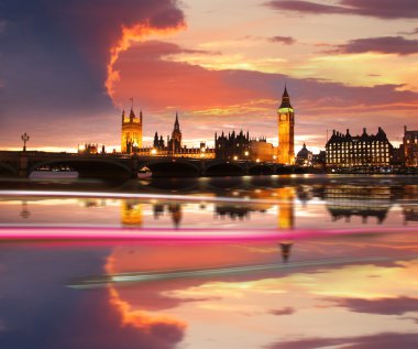 ünlü big Ben'i akşam bridge, Londra, İngiltere