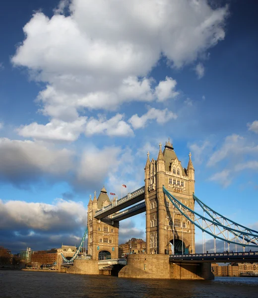 Beroemde tower bridge, Londen, Verenigd Koninkrijk — Stockfoto