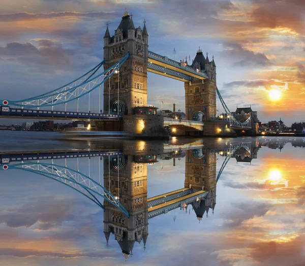 Γέφυρα διάσημο πύργο, Λονδίνο, Ηνωμένο Βασίλειο — Φωτογραφία Αρχείου