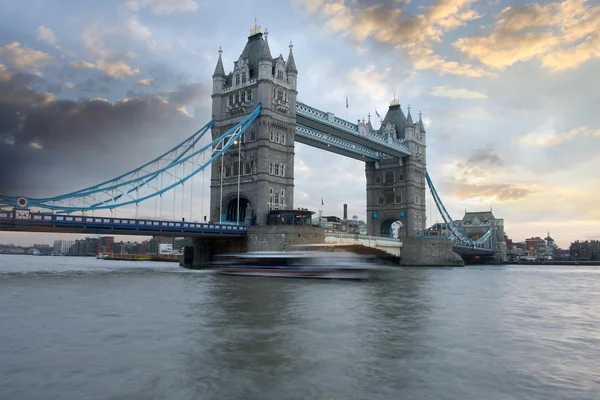 Famoso Tower Bridge, Londra, Regno Unito — Foto Stock