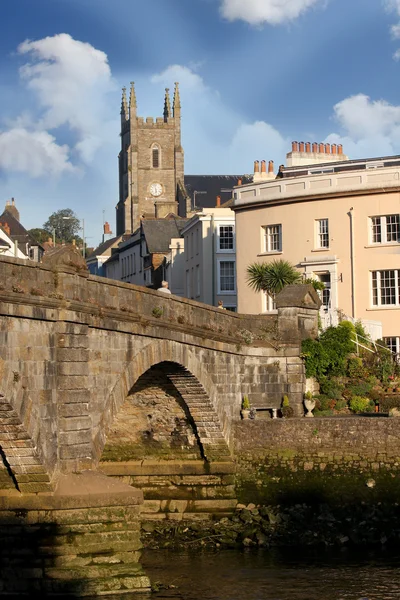 Totnes with old church in Devon, England — Stock Photo, Image